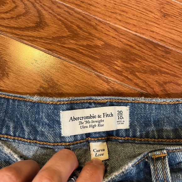 Abercrombie & Fitch The 90s Straight Ultra High Rise Women’s Jeans - Picture 3 of 3